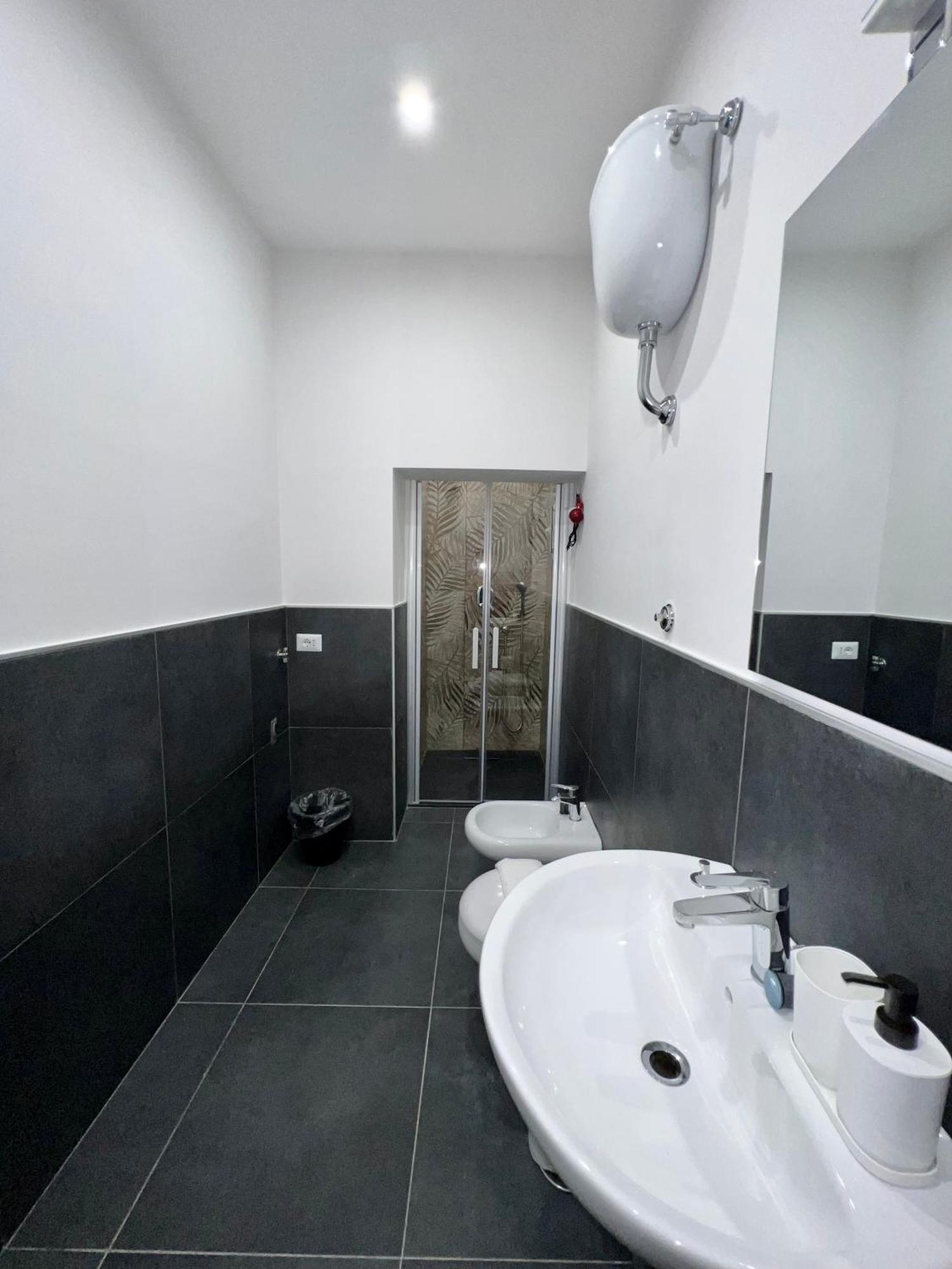 Hotel Civico Sedici Neapol Zewnętrze zdjęcie